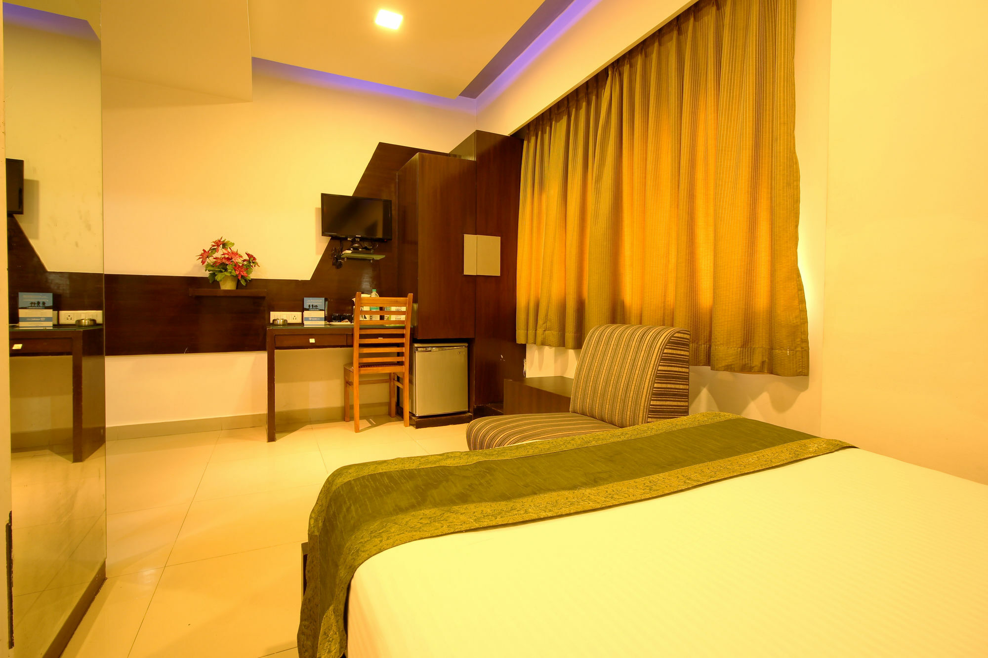 Treebo Trend Edge St Marks Road Bangalore Bagian luar foto